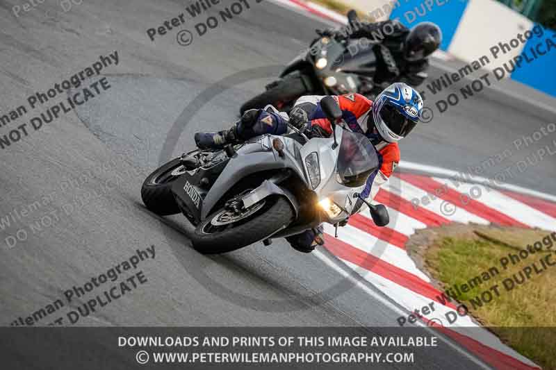 donington no limits trackday;donington park photographs;donington trackday photographs;no limits trackdays;peter wileman photography;trackday digital images;trackday photos